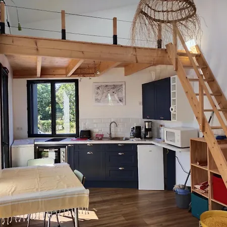 Notre Petite Maison