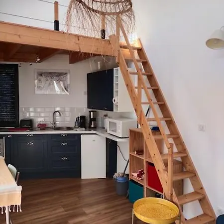 Apartment Notre Petite Maison La Rochelle (Charente-Maritime)